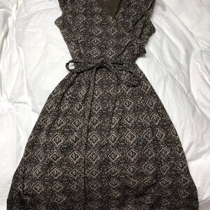 Ann Taylor Loft - Vintage Faux Wrap Dress - Aztec Print - Size 2P - Wrinkle Free